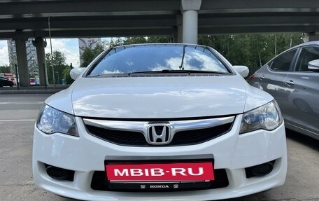 Honda Civic VIII, 2010 год, 1 000 000 рублей, 5 фотография