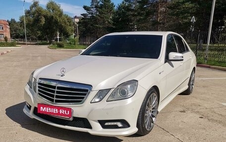 Mercedes-Benz E-Класс, 2011 год, 1 700 000 рублей, 11 фотография