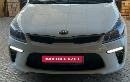 KIA Rio IV, 2019 год, 1 570 000 рублей, 4 фотография