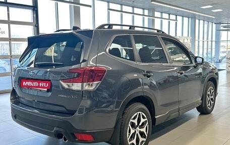 Subaru Forester, 2024 год, 5 800 000 рублей, 2 фотография