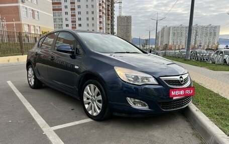 Opel Astra J, 2011 год, 920 000 рублей, 2 фотография