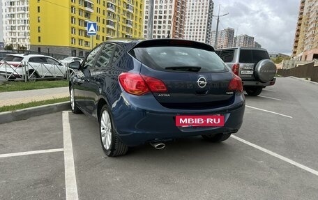 Opel Astra J, 2011 год, 920 000 рублей, 5 фотография