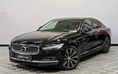 Volvo S90 II рестайлинг, 2020 год, 3 950 000 рублей, 1 фотография