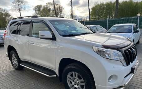 Toyota Land Cruiser Prado 150 рестайлинг 2, 2016 год, 3 550 000 рублей, 1 фотография