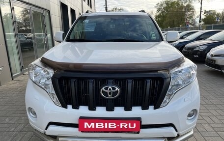 Toyota Land Cruiser Prado 150 рестайлинг 2, 2016 год, 3 550 000 рублей, 2 фотография