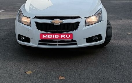 Chevrolet Cruze II, 2012 год, 850 000 рублей, 3 фотография