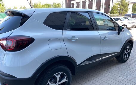 Renault Kaptur I рестайлинг, 2019 год, 1 735 000 рублей, 33 фотография