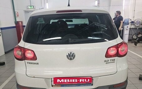 Volkswagen Tiguan I, 2010 год, 997 000 рублей, 4 фотография