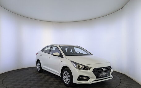 Hyundai Solaris II рестайлинг, 2019 год, 1 555 000 рублей, 3 фотография