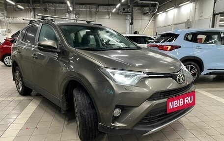 Toyota RAV4, 2019 год, 2 875 000 рублей, 4 фотография