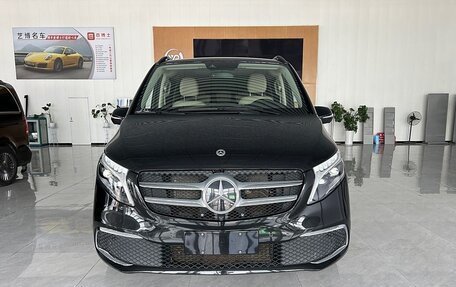 Mercedes-Benz V-Класс, 2021 год, 6 300 000 рублей, 1 фотография