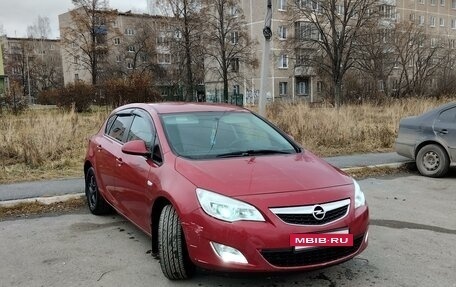 Opel Astra J, 2011 год, 620 000 рублей, 5 фотография