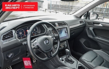 Volkswagen Tiguan II, 2018 год, 2 349 866 рублей, 5 фотография