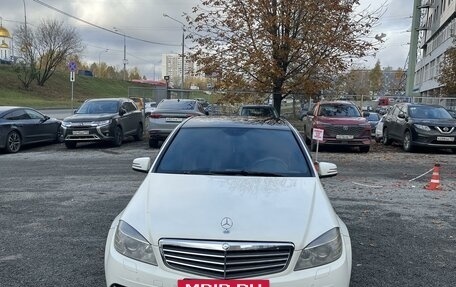 Mercedes-Benz C-Класс, 2010 год, 1 300 000 рублей, 2 фотография