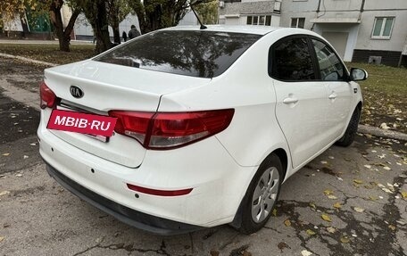 KIA Rio III рестайлинг, 2015 год, 980 000 рублей, 3 фотография