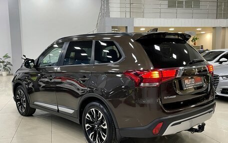 Mitsubishi Outlander III рестайлинг 3, 2021 год, 2 737 000 рублей, 6 фотография