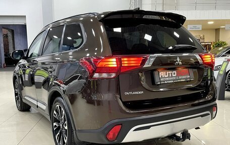 Mitsubishi Outlander III рестайлинг 3, 2021 год, 2 737 000 рублей, 7 фотография