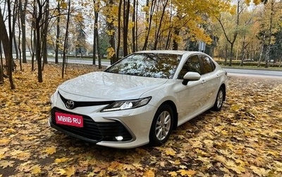 Toyota Camry, 2021 год, 2 850 000 рублей, 1 фотография