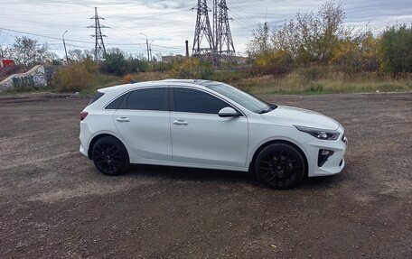 KIA cee'd III, 2018 год, 2 550 000 рублей, 3 фотография