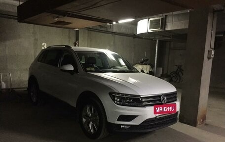 Volkswagen Tiguan II, 2020 год, 3 200 000 рублей, 2 фотография