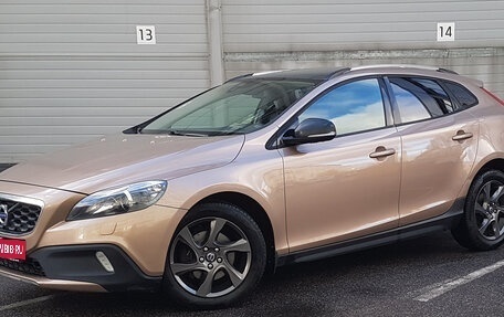 Volvo V40 Cross Country I, 2014 год, 1 349 000 рублей, 1 фотография