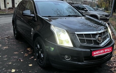 Cadillac SRX II рестайлинг, 2011 год, 1 600 000 рублей, 3 фотография