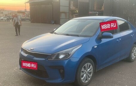 KIA Rio IV, 2017 год, 900 000 рублей, 3 фотография