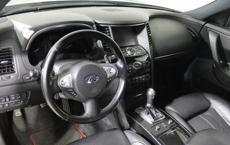 Infiniti QX70, 2015 год, 2 230 000 рублей, 12 фотография