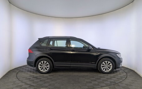 Volkswagen Tiguan II, 2020 год, 2 415 000 рублей, 4 фотография