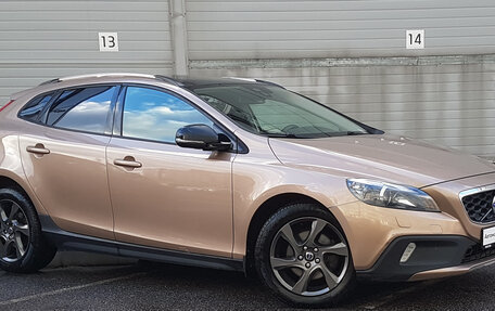 Volvo V40 Cross Country I, 2014 год, 1 349 000 рублей, 3 фотография