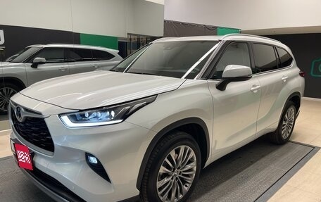 Toyota Highlander, 2024 год, 6 950 000 рублей, 2 фотография