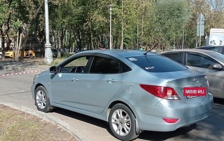 Hyundai Solaris II рестайлинг, 2012 год, 1 050 000 рублей, 12 фотография