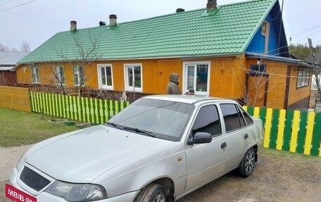 Daewoo Nexia I рестайлинг, 2008 год, 200 000 рублей, 2 фотография