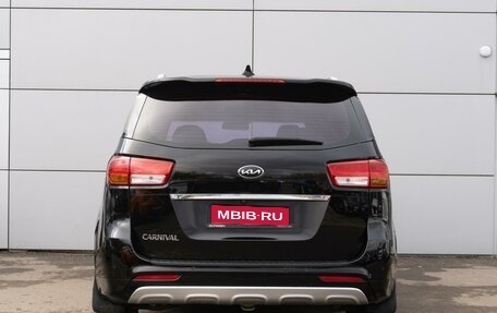 KIA Carnival III, 2018 год, 2 949 000 рублей, 4 фотография