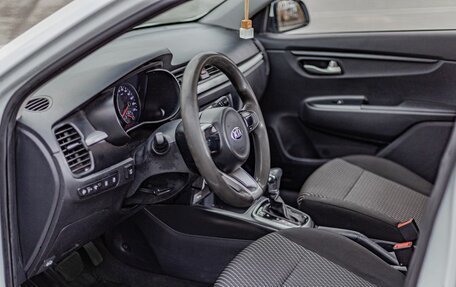 KIA Rio IV, 2019 год, 970 000 рублей, 9 фотография