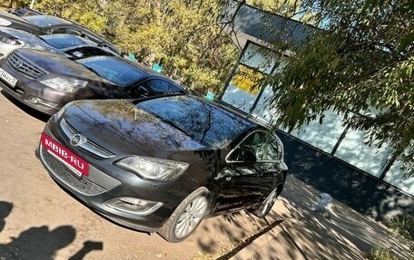 Opel Astra J, 2013 год, 1 330 000 рублей, 5 фотография