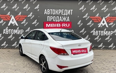 Hyundai Solaris II рестайлинг, 2015 год, 850 000 рублей, 8 фотография