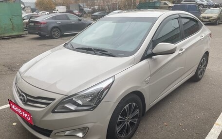 Hyundai Solaris II рестайлинг, 2015 год, 1 250 000 рублей, 1 фотография