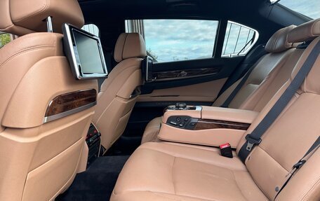 BMW 7 серия, 2014 год, 2 749 000 рублей, 22 фотография