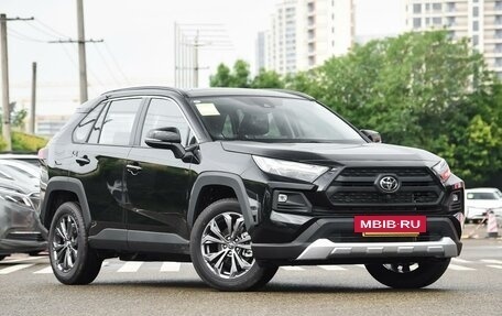 Toyota RAV4, 2024 год, 4 199 000 рублей, 4 фотография