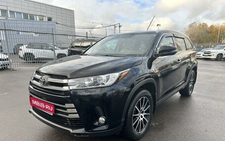 Toyota Highlander III, 2018 год, 4 699 000 рублей, 1 фотография