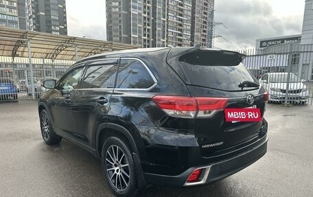 Toyota Highlander III, 2018 год, 4 699 000 рублей, 4 фотография