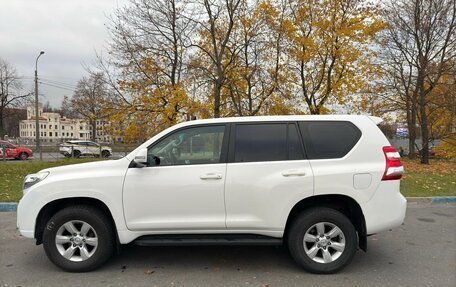 Toyota Land Cruiser Prado 150 рестайлинг 2, 2015 год, 4 300 000 рублей, 6 фотография