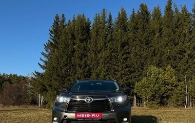 Toyota Highlander III, 2014 год, 3 300 000 рублей, 1 фотография