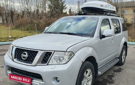 Nissan Pathfinder, 2010 год, 1 650 000 рублей, 2 фотография