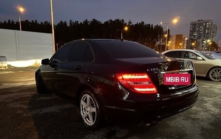 Mercedes-Benz C-Класс, 2011 год, 2 200 000 рублей, 2 фотография