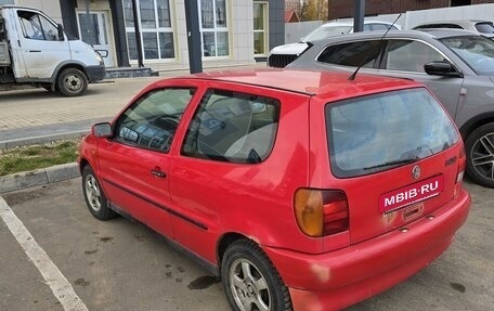 Volkswagen Polo III рестайлинг, 1995 год, 130 000 рублей, 3 фотография