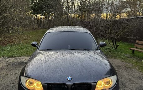 BMW 1 серия, 2007 год, 835 000 рублей, 3 фотография