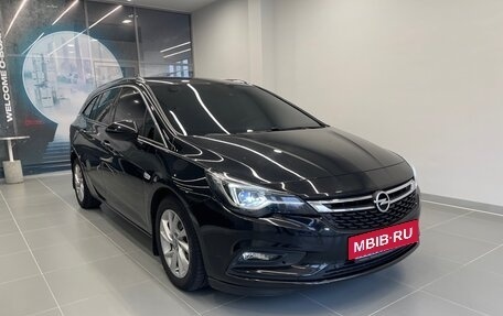 Opel Astra K, 2018 год, 1 500 000 рублей, 3 фотография