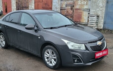 Chevrolet Cruze II, 2013 год, 820 000 рублей, 2 фотография